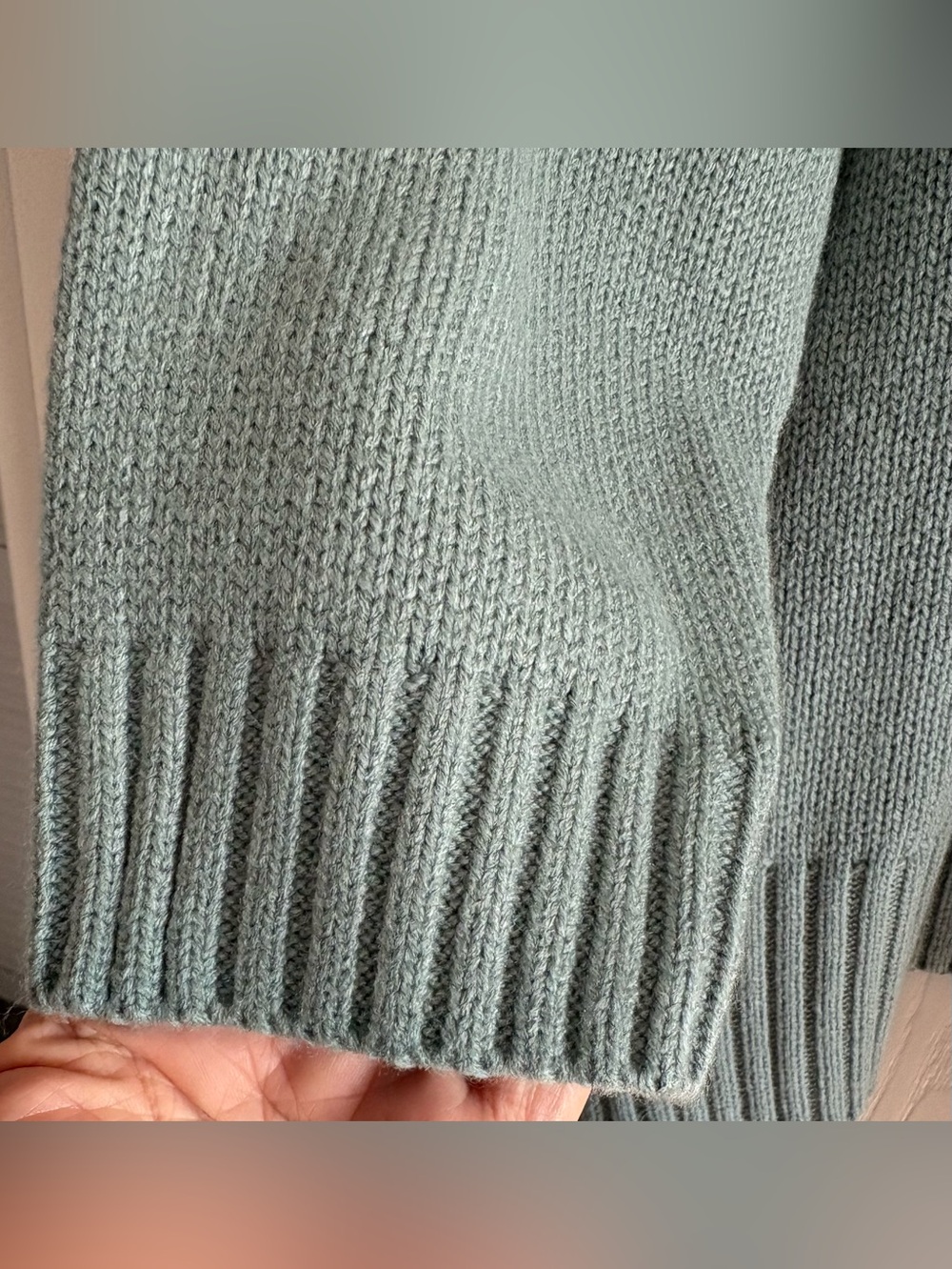 Super soft green Cardigan with butterfly on back XLP - Picture 4 of 6